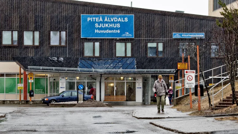 Fel namn. Piteå älvdals sjukhus heter numer Piteå sjukhus – men det syns inte på skyltarna.