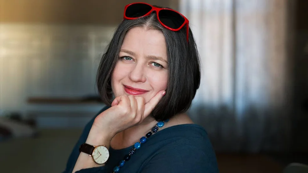 Potentialen finns. Anna Schulzes familjekrönika, "Kidnappningen: en släktberättelse" har en stor potential i grundmaterialet. Tyvärr tar redovisningsplikten över gestaltningen, menar Kurirens recensent.