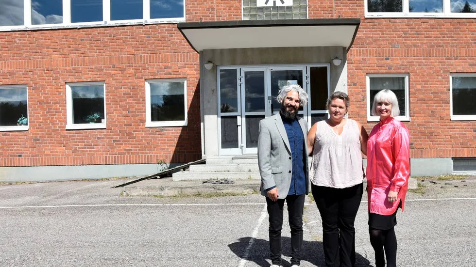 Gonçalo Marques, Pernilla Hellberg-Granberg och Linda Remahl har stora planer för den gamla skolan i Moskosel. Här ska studios för olika kulturella uttryck, övernattningsrum och restaurang byggas samtidigt som de avsätter rum för den lokala befolkningens framtida idéer.