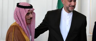 Saudiske utrikesministern på historiskt Iranbesök