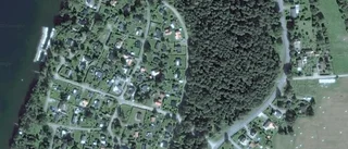 60-åring ny ägare till mindre hus i Borensberg - prislappen: 1 500 000 kronor