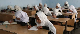 Nära 80 skolflickor förgiftade i Afghanistan