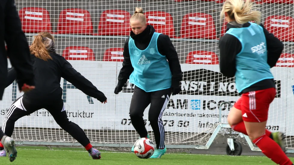 Tuva Skoog spelar med stort självförtroende just nu. Det lär knappats bli sämre när PT:s läsare röstat fram henne som PIF:s bästa spelare i april. 