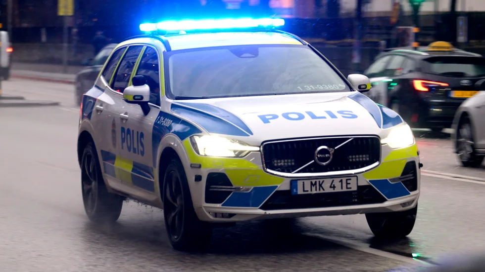 Polisbilen var på väg till ett högprioriterat ärende när kollisionen ägde rum. Arkivbild.