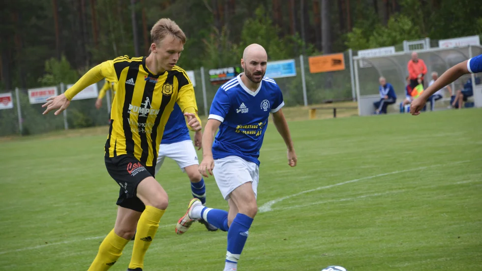 Mardrömshöst. Melker Johansson var skadad hela hösten och har fortfarande problem. Nu kan den skicklige Gullringenspelaren hittat en lösning.
