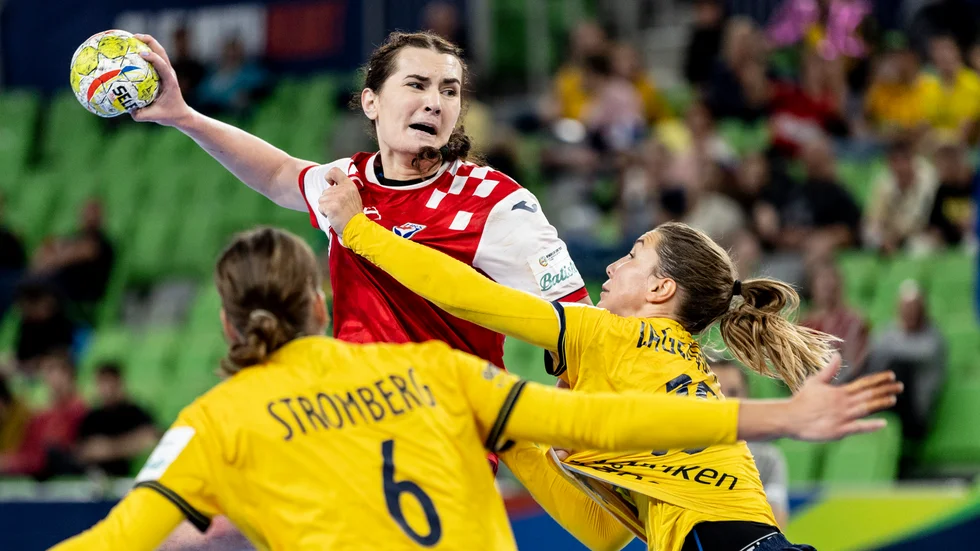 Sverige och Kroatien i en EM-match i fjol. Arkivbild.