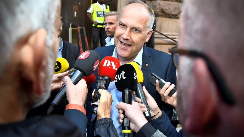 Vänsterpartiets ledare Jonas Sjöstedt retade upp sig på en formulering i fyrpartiuppgörelsen mellan S, MP, C och L.