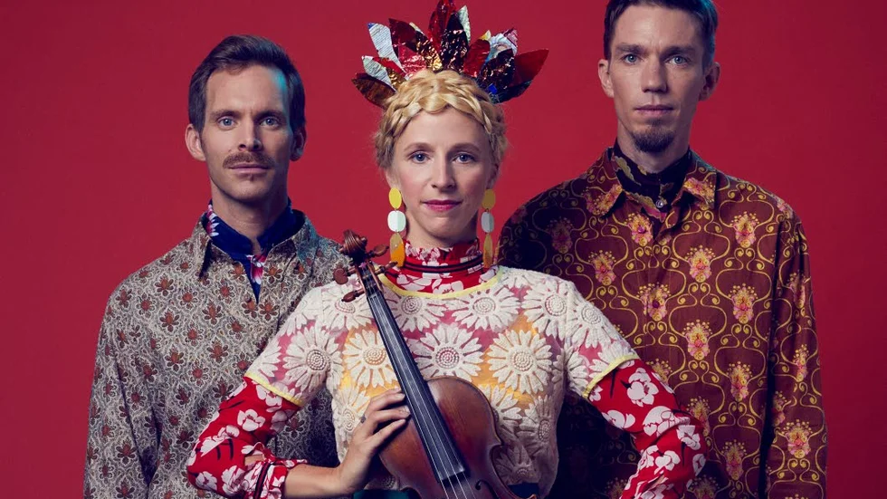 Lena Jonsson trio med  Kristofer ”Krydda” Sundström till vänster och Erik Ronström till höger.
