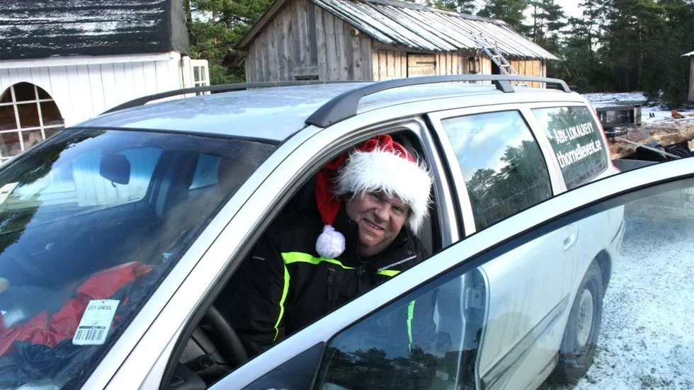 TOMTE. Håkan Thornells tomteby får sina första besökare i helgen. Ända fram till nu har det varit fullt upp för att få allt i ordning.