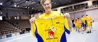TÄVLING! Vinn landslagströjan med stjärnornas autografer