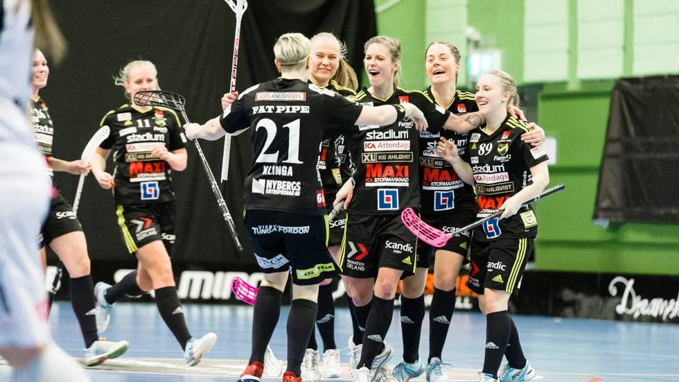Formbeskedet. Endre körde över Täby i första kvartsfinalen. 7–3 vann gotländskorna med.