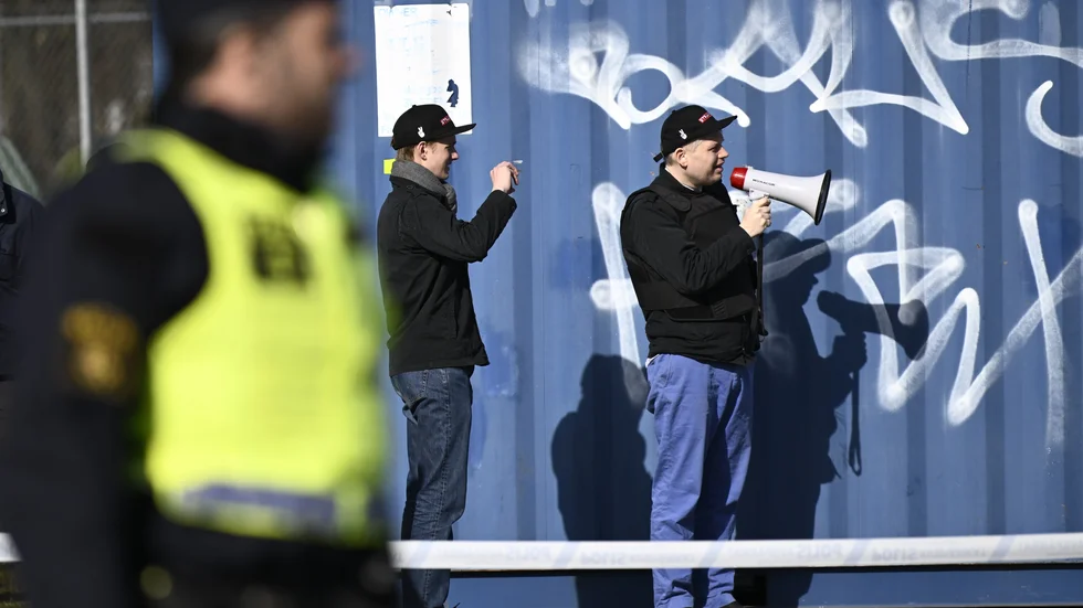 Yttrandefriheten har ett inneboende demokratiskt värde. Det är en universell rättighet som tillkommer var och en, och som dessutom skyddar utövandet av religion. Att inskränka den vore ett nederlag för den svenska demokratin.