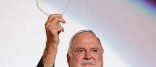 Legendaren John Cleese kommer till Luleå – innan han dör