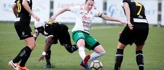 Därför spelar hon med pride-färger