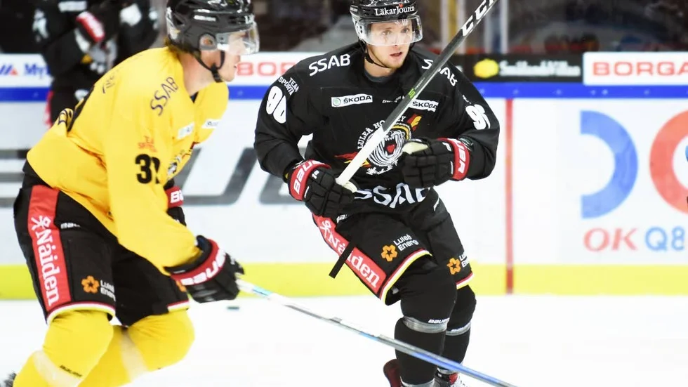 Debut. Robin Kovacs (t.h) förväntas göra debut på torsdag mot Rögle. Under måndagens träning matchades han tillsammans med Niklas Olausson och Patrick Cehlin.