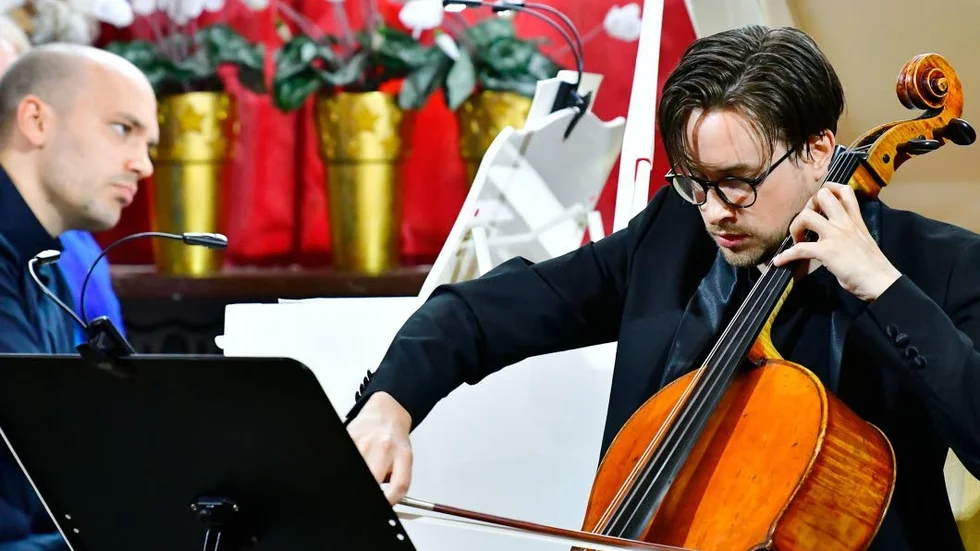 Pianisten Thomas Rudberg och cellisten Antonio Hallongren startade Lövstabruks kammarmusikfestival för drygt tio år sedan.