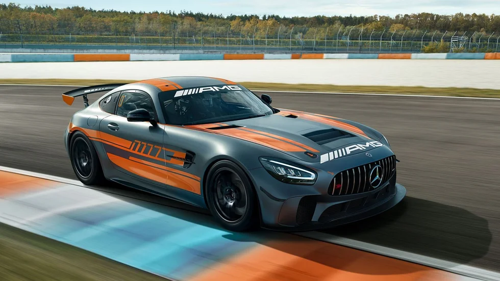 Anton Marklund kommer att tävla i en riktig värstingbil i Midnattssolsloppet. Han kommer att köra en Mercedes AMG GT4.
