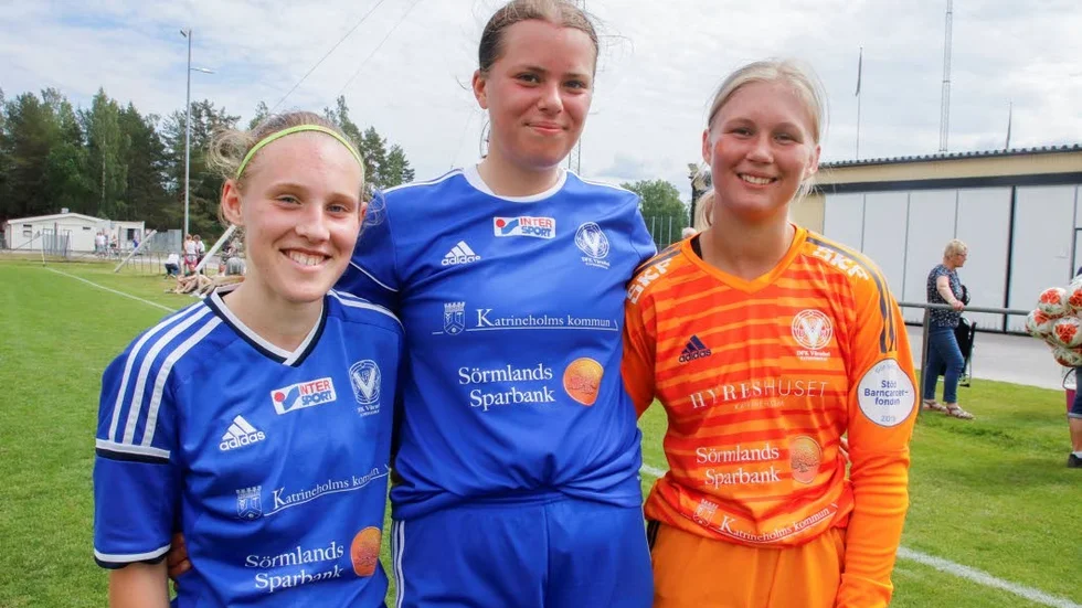 Isabella Grahn, Nathalie Sundqvist och Filippa Karlsson.