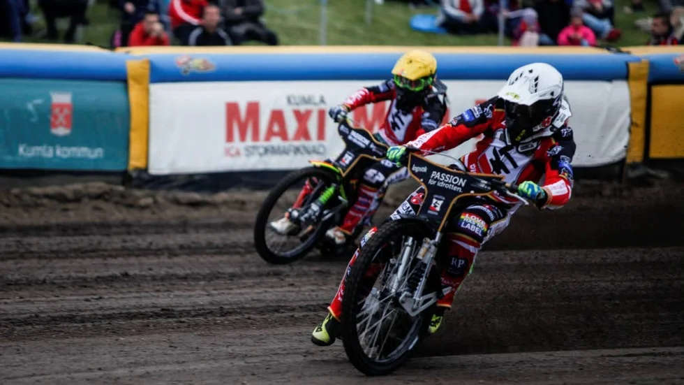 Fredrik Lindgren (vit) körde in 9+1.