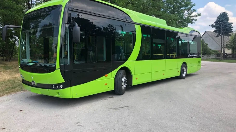 En förhandstitt på den nya miljövänliga bussen.