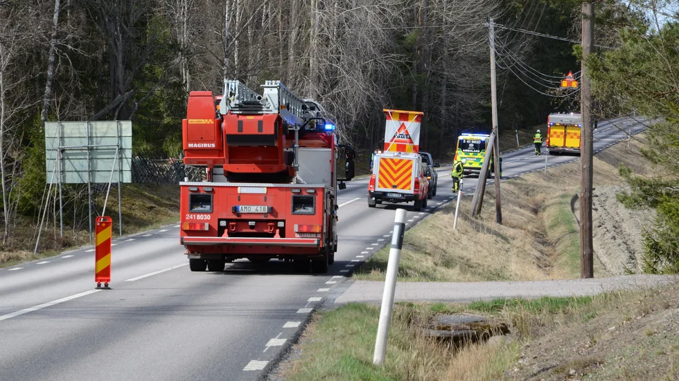 En bil körde i en annan bakifrån utanför Björnlunda på fredagsförmiddagen. Inga personer ska ha skadats.