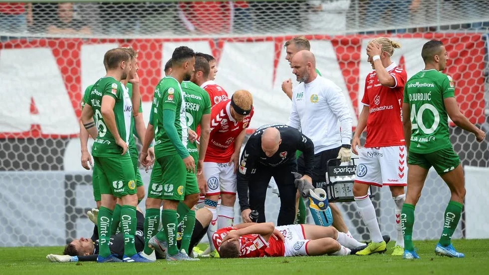 Alexander Ahl Holmström åkte på en fraktur på underarmen i söndagens händelserika match mot Hammarby.