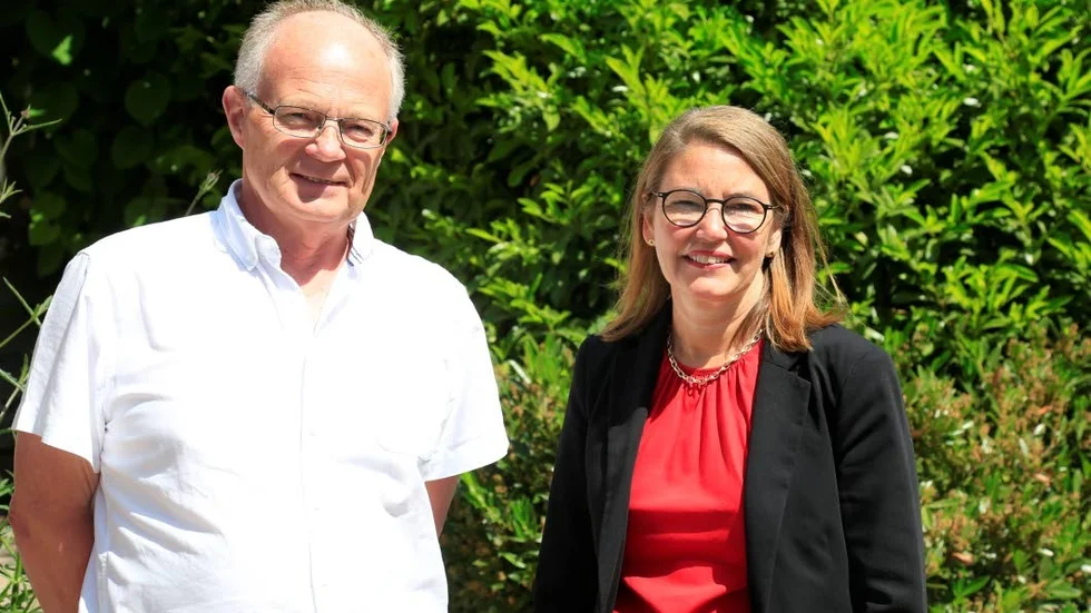 På bilden från vänster: Inge Karlsson och Elisabeth Kalkhäll.