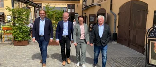 M och KD i regionen: Kapa köerna och höj OB-tillägget ✓ Bättre dialog om kollektivtrafiken