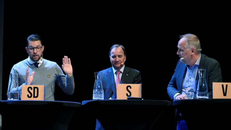 Partiledarna för SD, S och V: Jimmie Åkesson, Stefan Löfven, som även är statsminister, och Jonas Stöstedt.
