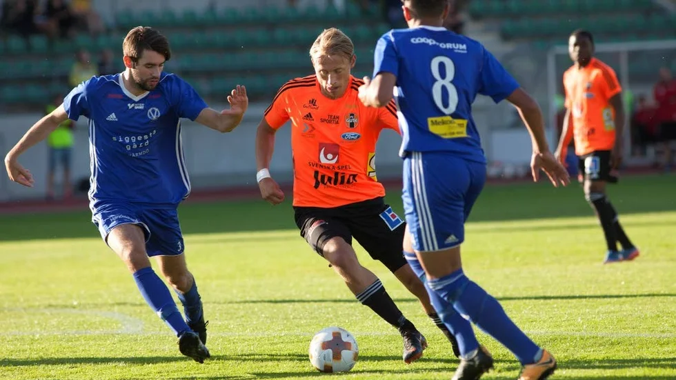 Villiam Dahlström på väg igenom