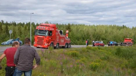 Det komplicerade bärgnignsarbetet väcker intresse hos allmänheten.
