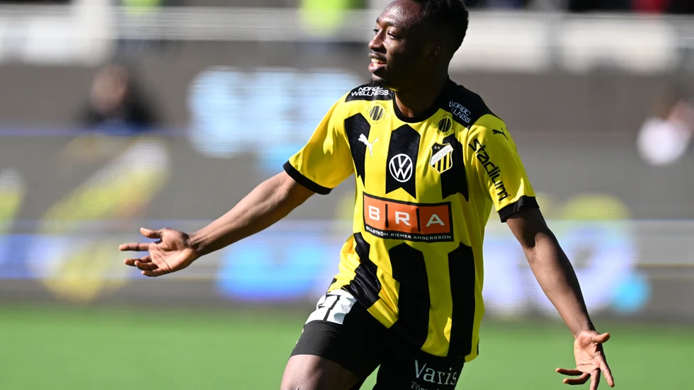 Bénie Traoré blev tremålsskytt i Häckens seger mot Hammarby.