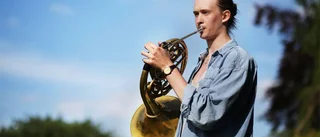 Oskar Lejonclou: Lever med sitt valthorn