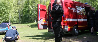 Här letar de efter mannen