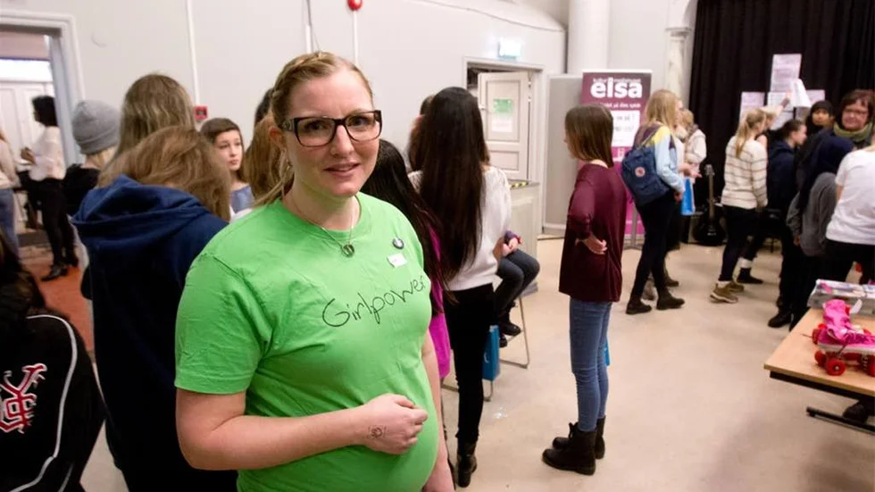 Lotta Dahm, en av arrangörerna till Girlpower 2013 på plats inne på Arbis i centrala Linköping