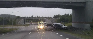 Bil körde av vägen
