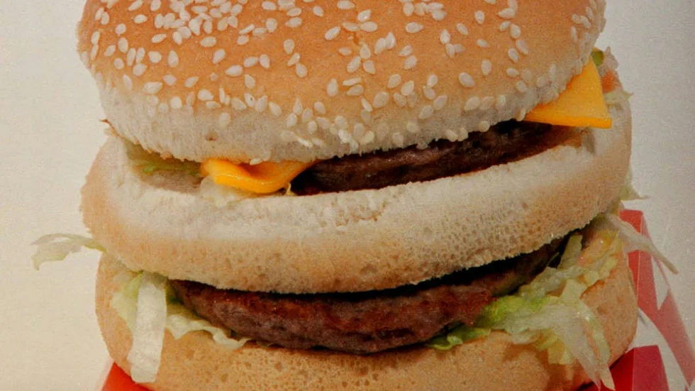 ÄNTLIGEN! Nu tar skrovmålet steget till huvudstaden.