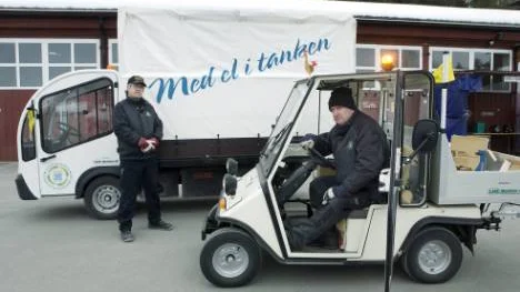 Leif Larsson och Mikael Eriksson ser både för- och nackdelar med de nya elbilarna på Kronan.FOTO: Pär Bäckström