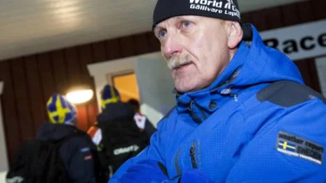 Ingen tumme med vädergudarna. Gällivares Lars-Gunnar Pettersson har mer eller mindre räknat bort ett eventuellt övertagande av VC-premiären. "Vädret är ju som i Tyskland" säger han till NSD.