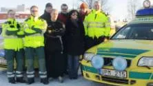 Tio av tio ambulansanställda i Haparanda protesterar mot försämrad ambulanssjukvård. Hannu Kallijärvi, Anderas Haara, Christer Palosaari, Satu Autio, Esa Pirinen, Mervi Rundgren , Ari Juntto, Pasi Pankolainen och Niklas Nilsson.FOTO: Linda Danhall