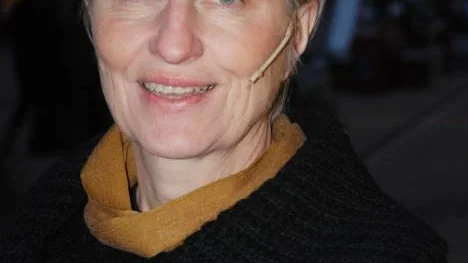 "Först om vi sätter in kvinnokonventionen som en lag i Sverige kanske det blir en förändring", säger föreläsaren Gertrud Åström. Hon har under flera år arbetat med jämnställdhetsfrågor i Sverige.       FOTO: Lena Leffler