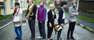 Gatufest för lokala band