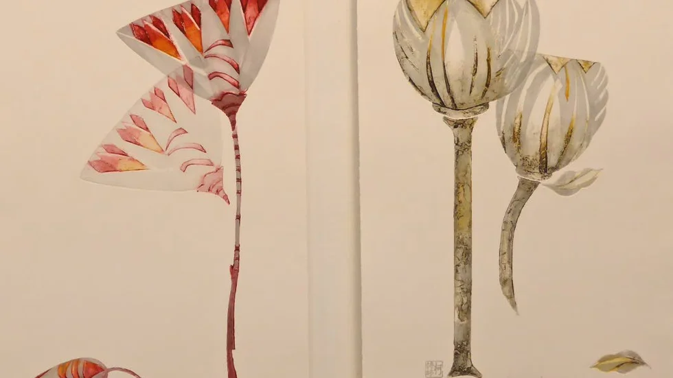 Två av Kersti Rågfelt Strandbergs färggrafiska bilder, t v ”Lotus” och t h ”Skål gutår!”.