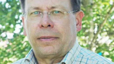 Den nya näringslivsutvecklaren i Övertorneå Stig Kerttu uppmanar företagare att höra av sig till honom. "Vi kan göra gemensam sak", säger Kerttu.      FOTO: linda danhall