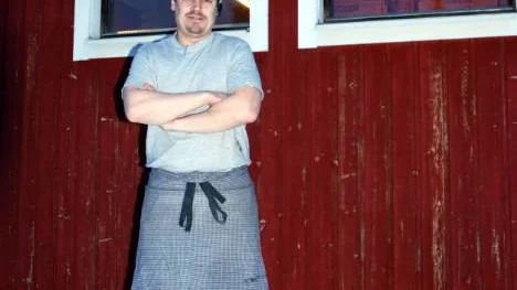 Jonas Rahkola anser att dagens lokaler är för omoderna och för att kunna utveckla verksamheten vill han bygga nytt. FOTO: K-L SUNDQVIST