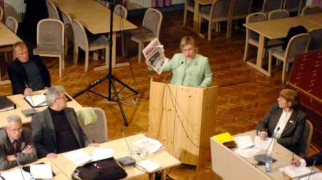 Kommunalrådet Linda Ylivainio, säger att hon älskar drömmar och visioner men att hon inte kan bygga en kommunal verksamhet på dem. Foto: linda danhall