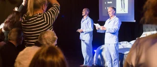 Många skratt när pyjamasduo intog sängen