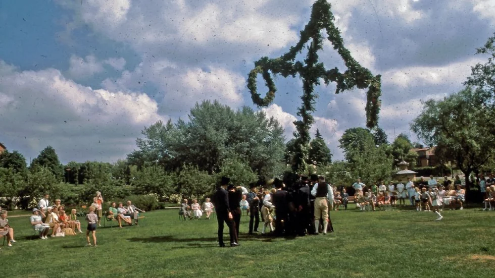 En fin gammal stång som signalerar sommar och skoj. Sannolikt från 1970-talet.