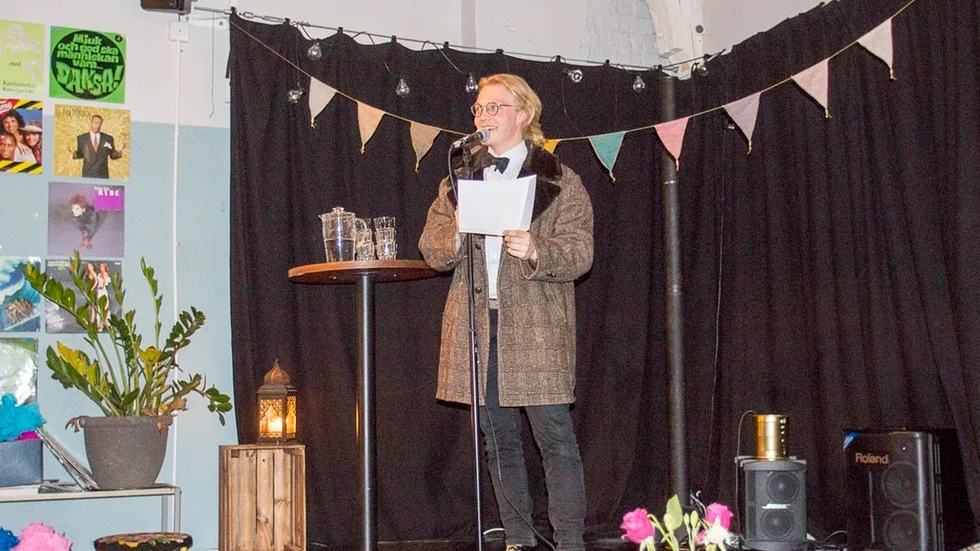 Wilfred Martinsson var en av de tävlande i deltävlingen av Poetry slam, arrangerad av Sörmland berättar.