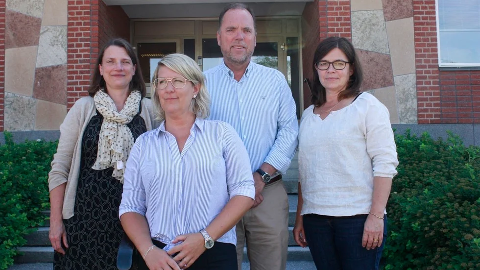 Sittande majoriteten Karina Bundgaard Krogh (C) Anna Jernemalm (KD) Anders Berglöv (S) och Cecilia Friis (M). Bilden är tagen vid ett tidigare tillfälle.